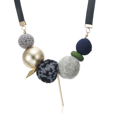 Vintage etniskā rokām darināta tumšas krāsas kaklarota sievietēm Statement Pompon Ball Maxi Kaklarotas Kuloni Jauna Dizaina Modes Rotaslietas