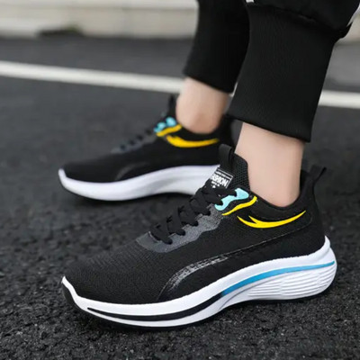 Meeste hingavad jooksujalatsid Võrgust nööriga ümmarguse varbaga kerged jalatsid Uued mugavad paksu tallaga libisemiskindlad tossud