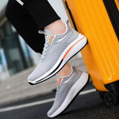 Meeste hingavad jooksujalatsid Võrgust nööriga ümmarguse varbaga kerged jalatsid Uued mugavad paksu tallaga libisemiskindlad tossud