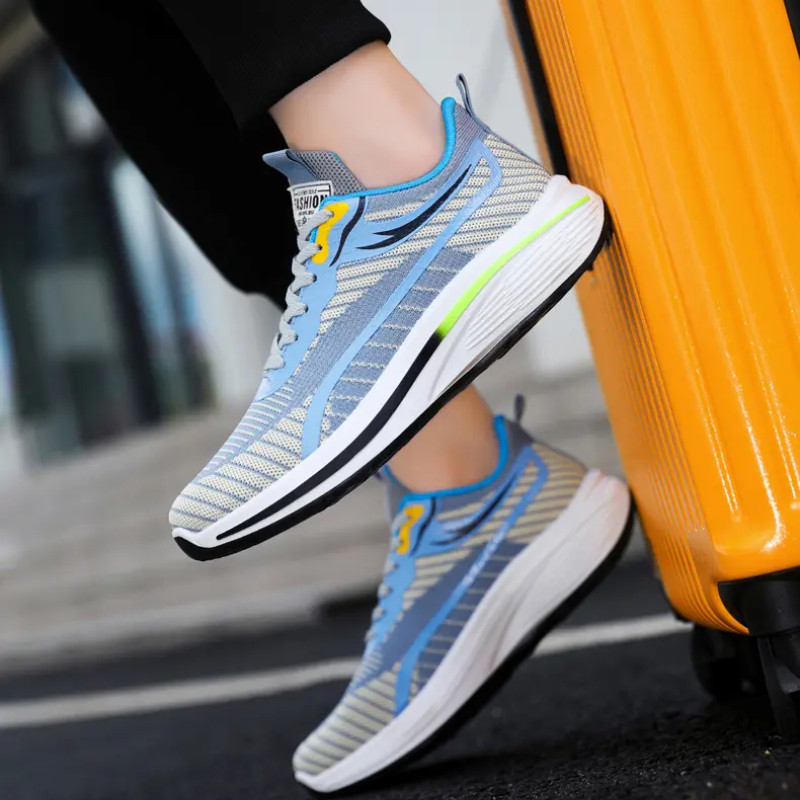 Meeste hingavad jooksujalatsid Võrgust nööriga ümmarguse varbaga kerged jalatsid Uued mugavad paksu tallaga libisemiskindlad tossud