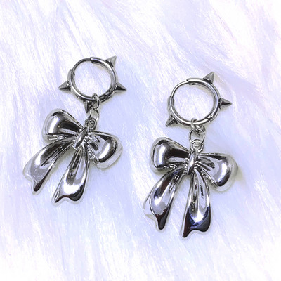 Y2K Bowknot Stud Earrings Корейска мода Сладки обеци за жени Kawaii Jewelry Charms Пънк обеци Аксесоари Goth