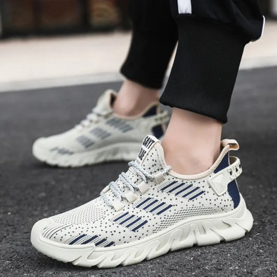 Férfi tornacipő Légáteresztő Kényelmes Puha Talp Csúszásmentes Futócipők Divatos fűzős Könnyű, kerek fejű járócipők