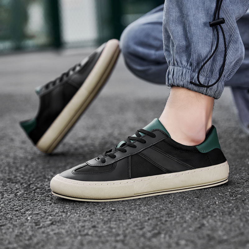 Vedrunahast valged meeste vabaaja lamedad tossud nööriga libisemiskindlad vulkaniseeritud kingad meestele Pehmed mugavad meeste madalad tossud