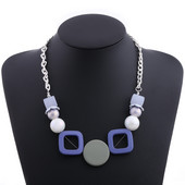 Akrüülist geomeetrilised kommivärvi kaelakeed ja ripatsid naistele Vintage helmestega kaelakee uue disainiga moeehted