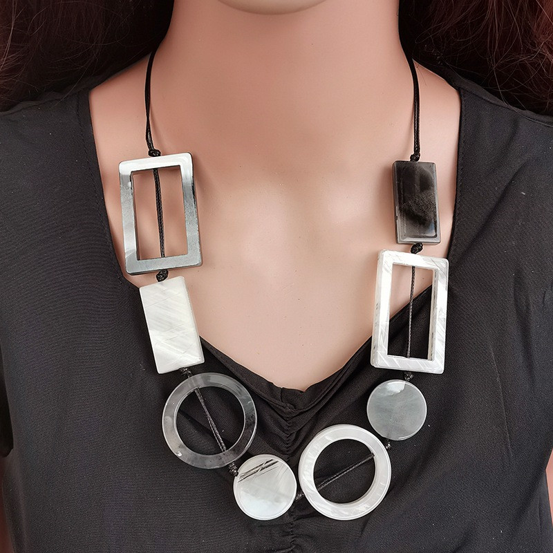 Naiste vanaaegsed geomeetrilised akrüülripatsid kaelakeed Reguleeritav köiskett metallist vaba allergiavastane kaelakee etniline käsitsi valmistatud ehted