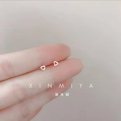 Pisikesed minimalistlikud hõbedaga kaetud Korea väikesed südametähed kõrvarõngad naistele, üliõpilastele, teismelistele, lihtsad kõrvaauguga ehted