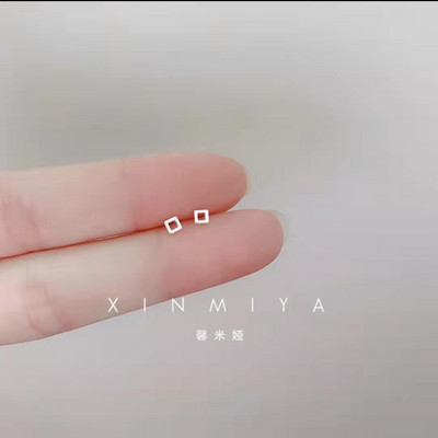 Pisikesed minimalistlikud hõbedaga kaetud Korea väikesed südametähed kõrvarõngad naistele, üliõpilastele, teismelistele, lihtsad kõrvaauguga ehted