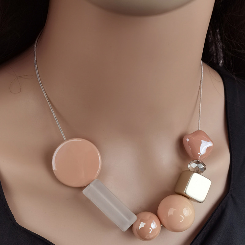 Käsitsi valmistatud geomeetriline akrüülhelmestega ripats kaelakee naistele Pink Statement rinnatüki kaelakeed Trendikas kraega mood ehted