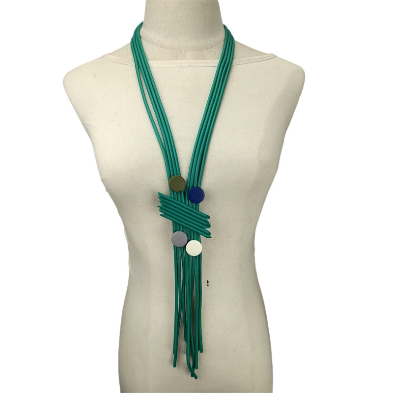 Πανκ στυλ Μακρύ γυναικείο κολιέ από καουτσούκ Κοσμήματα μόδας πολυτελή σχέδια Ξύλινες χάντρες Αξεσουάρ Κρεμαστό γοτθικό πολύχρωμο κολιέ