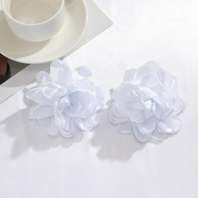 Pārspīlēti, lieli pūkaina auduma ziedu auskari sieviešu auduma ziedi, krītoši auskari