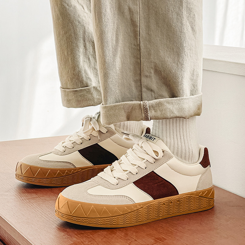 Moebränd beež meeste platvormkingad Mugavad libisemiskindlad vulkaniseeritud kingad Meeste pitsilised seemisnahast tossud meestele