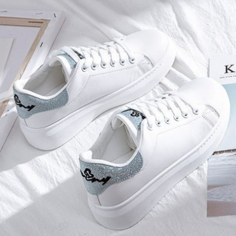 Sieviešu kedas 2024. gada modes elpojošas vulkanizētas kurpes Pu ādas platformas kurpes baltas, šņorējamas, ikdienas apavi Zapatos Mujer