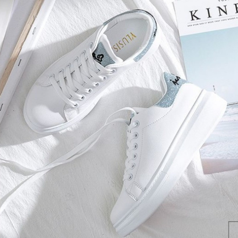 Sieviešu kedas 2024. gada modes elpojošas vulkanizētas kurpes Pu ādas platformas kurpes baltas, šņorējamas, ikdienas apavi Zapatos Mujer