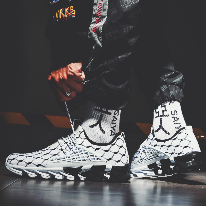 Uus mood Meeste jooksujalatsid Spordijalatsid vabaaja treenerid Võrgust tennistossud Meeste jooksujalatsid Vulcanize Kingad Zapatos De Hombre