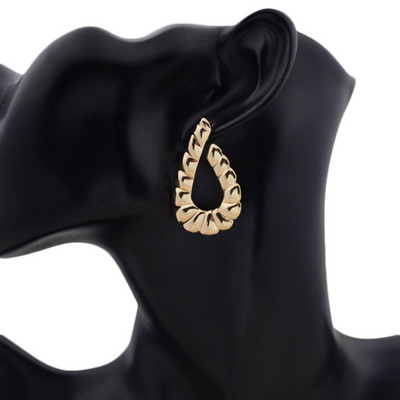 New Personality Metal Drop σκουλαρίκια για γυναίκες Ακανόνιστο υπερβολικό χρυσό χρώμα Γεωμετρικά κούφια σκουλαρίκια πεταλούδα pendientes