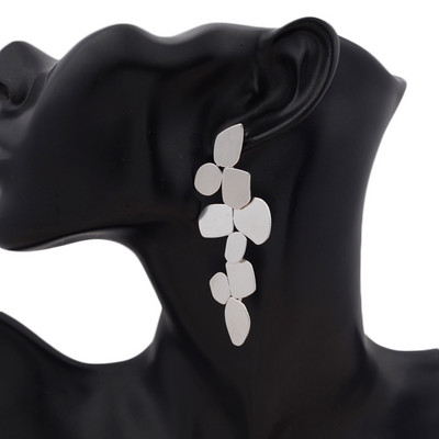 New Personality Metal Drop σκουλαρίκια για γυναίκες Ακανόνιστο υπερβολικό χρυσό χρώμα Γεωμετρικά κούφια σκουλαρίκια πεταλούδα pendientes