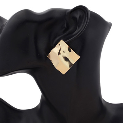 New Personality Metal Drop σκουλαρίκια για γυναίκες Ακανόνιστο υπερβολικό χρυσό χρώμα Γεωμετρικά κούφια σκουλαρίκια πεταλούδα pendientes