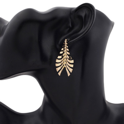 New Personality Metal Drop σκουλαρίκια για γυναίκες Ακανόνιστο υπερβολικό χρυσό χρώμα Γεωμετρικά κούφια σκουλαρίκια πεταλούδα pendientes