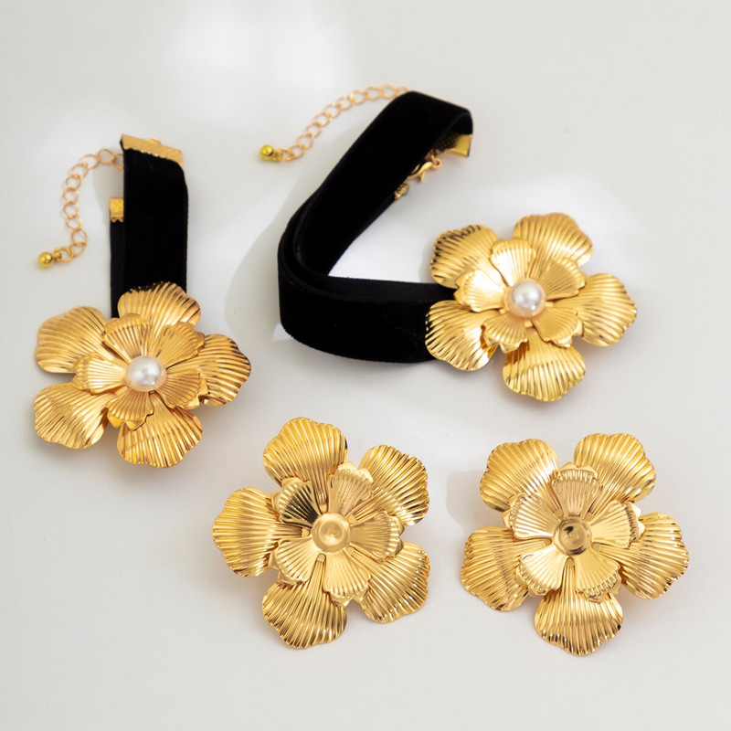 3 tk/komplekt Goth Elegant Black Korean Velvet Rose Flower Choker kaelakee Käevõru Kõrvarõngas Naiste Vintage rangluu kett ehe kingitus