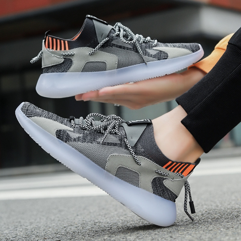 Uus disainer meeste kingad Korea mood Spordijalatsid Meeste mitmekülgsed vabaajajalatsid Õhkvõrgust hingavad jalatsid pluss suuruses 39-47