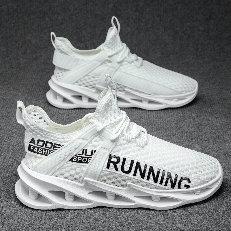 39-44 meeste kingad suvised meeste tossud kingad hingavad vabaajajalatsid Meeste tennised Luksuslikud kingad Meeste paksud tossud Vulcanize kingad