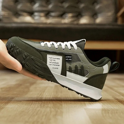 2024. gada zīmolu vīriešu apavi Ikdienas sporta apavi Retro, skrienot vecpuiši, moderns svītru raksts, zems griezums, plakans papēdis