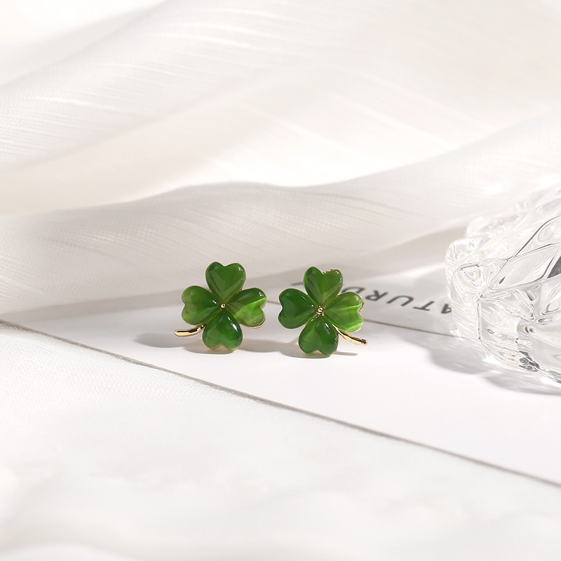 Elegantsed luksuslikud Lucky Clover opaalkõrvarõngad naistele Rohelist värvi armastuse südamekristallkõrvarõngas 2023 uued ehted emale