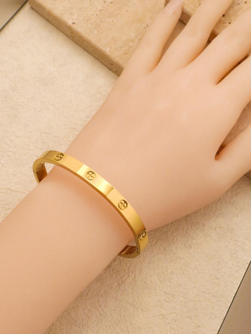 Μοντέρνο σετ αγάπης 4 τμχ από ανοξείδωτο ατσάλι για γυναίκες Ανδρικά σκουλαρίκια κολιέ σετ δαχτυλιδιών πολυτελείας επώνυμα βραχιόλια σετ κοσμημάτων γάμου