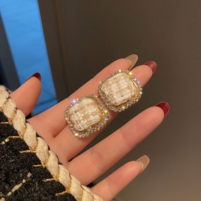 Jauni antīkie Švarcvaldes ziedi ar lielu dobu rakstu auskari sievietēm korejiešu pārspīlēta temperamenta gotikas aksesuāri rotaslietas