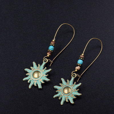 Vintažiniai Bohemia Big Ear Kabliuku nuleidžiami auskarai moterims Etninės geometrijos lapų sparnelių gėlė tuščiaviduriai apvalūs Boho auskarai senoviniai papuošalai