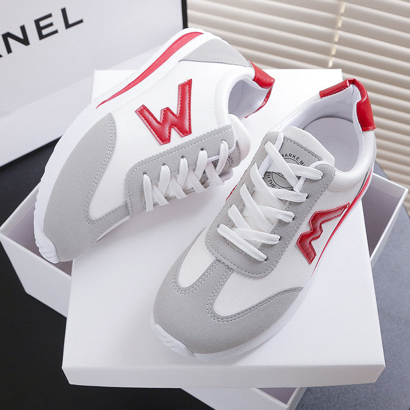 Uued 2024. aasta naiste vabaajajalatsid, suvised lamedad paeltega nahast kvaliteetsed tossud, moodsad lamedapõhjalised naiste tossud