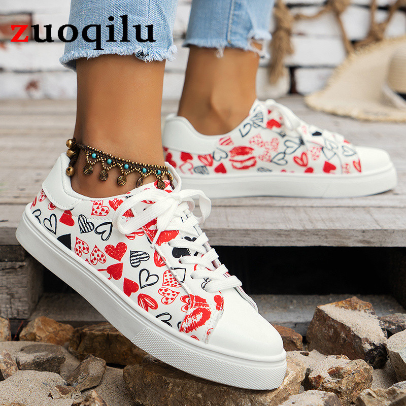 Naiste lõuendist tossud jalatsid Kevadvalged grafiti pitsilised Kerged pehmed vulkaniseeritud kingad Mood Naiste lõuendist kingad, suur suurus 42