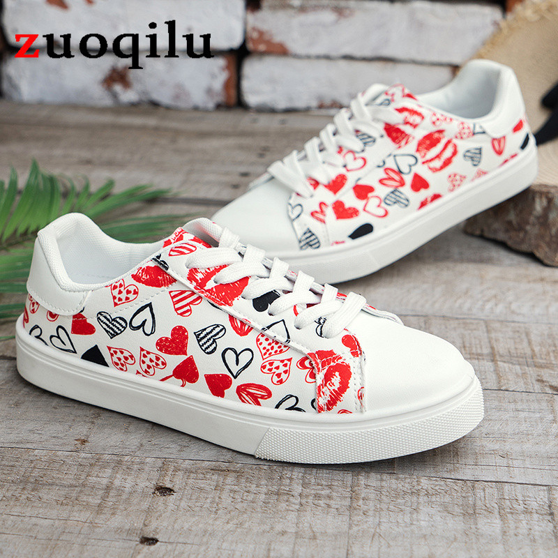 Naiste lõuendist tossud jalatsid Kevadvalged grafiti pitsilised Kerged pehmed vulkaniseeritud kingad Mood Naiste lõuendist kingad, suur suurus 42