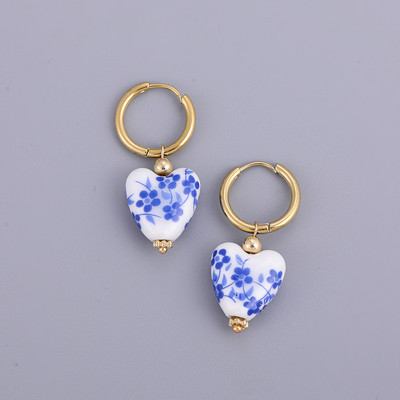 Asimetriski rokām darināti apaļi sirds ziedu keramikas un pērļu stīpiņu auskari sievietēm zelta krāsas nerūsējošā tērauda apļveida auskari