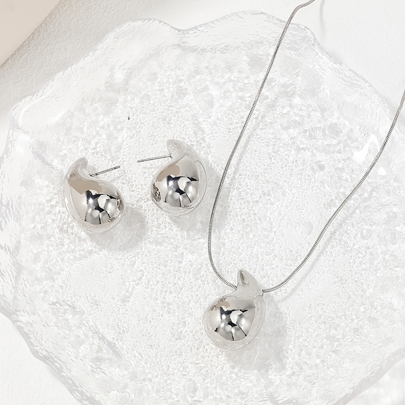 Minimalistlik CCB Water Drop kõrvarõnga kaelakee komplekt naistele Pühadepeo kingitus Mood Ehted Kõrvatarvikud DS002