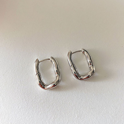 Geomeetriline paksu metallist ümmargune kõrvarõngas Lihtne kullavärvi hõbedase värviga tursked rõngaskõrvarõngad naistele trendikad minimalistlikud ehted kingitused