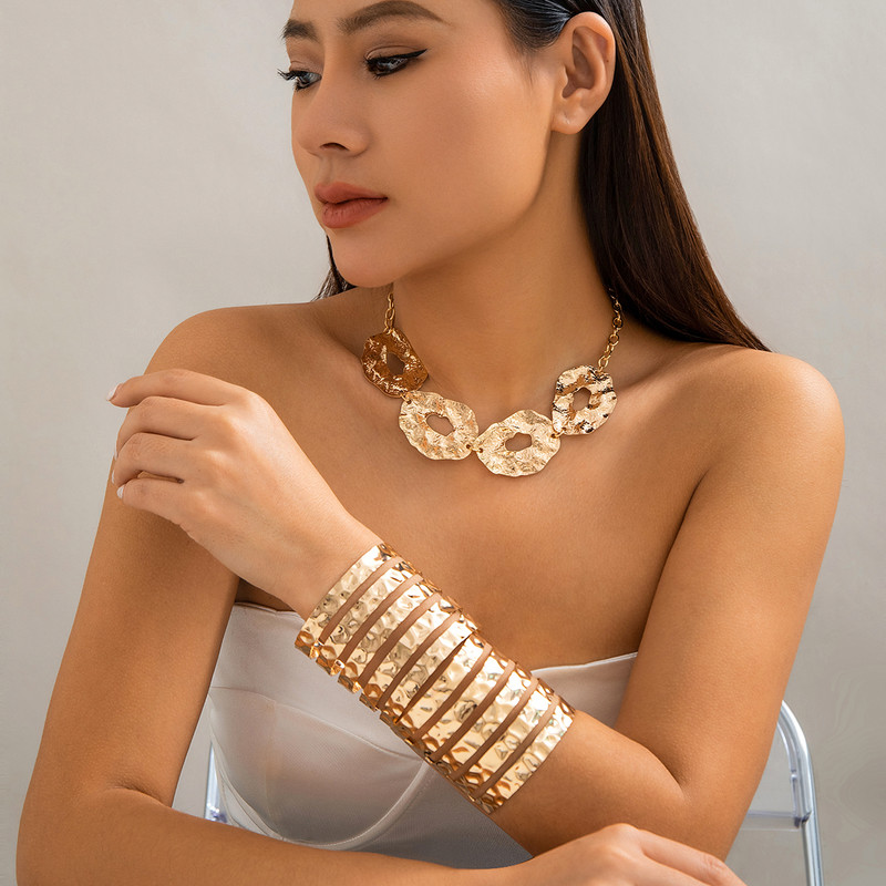 Lacteo Steampunk γεωμετρικό κολιέ γούρι με δαχτυλίδι με φαρδιά κούφια μανσέτα βραχιόλι για γυναίκες Choker σετ κοσμημάτων Γάμος 2024 Μοντέρνο