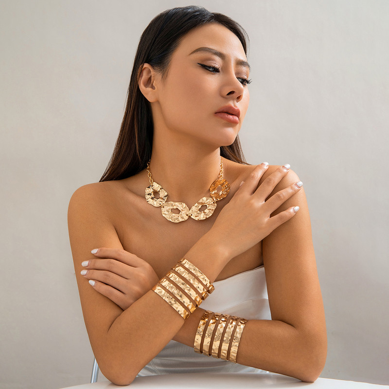 Lacteo Steampunk γεωμετρικό κολιέ γούρι με δαχτυλίδι με φαρδιά κούφια μανσέτα βραχιόλι για γυναίκες Choker σετ κοσμημάτων Γάμος 2024 Μοντέρνο