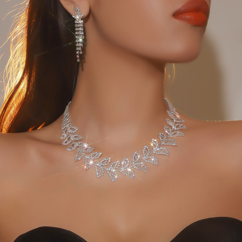 Luksusa spīdīgu lapu Kalnskrāna kaklarotas auskaru komplekts Modes temperaments Apžilbināt sieviešu auskari Divdaļīgi Bling Bling rotaslietu komplekti