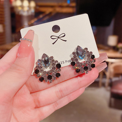 Korea INS uue retrogeomeetriaga mustast tsirkoonist kõrvarõngad naise isiksuse jaoks Lihtsad trendiga kõrvarõngad peened kõrvatarvikud