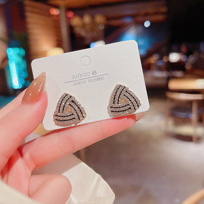 Korea INS uue retrogeomeetriaga mustast tsirkoonist kõrvarõngad naise isiksuse jaoks Lihtsad trendiga kõrvarõngad peened kõrvatarvikud