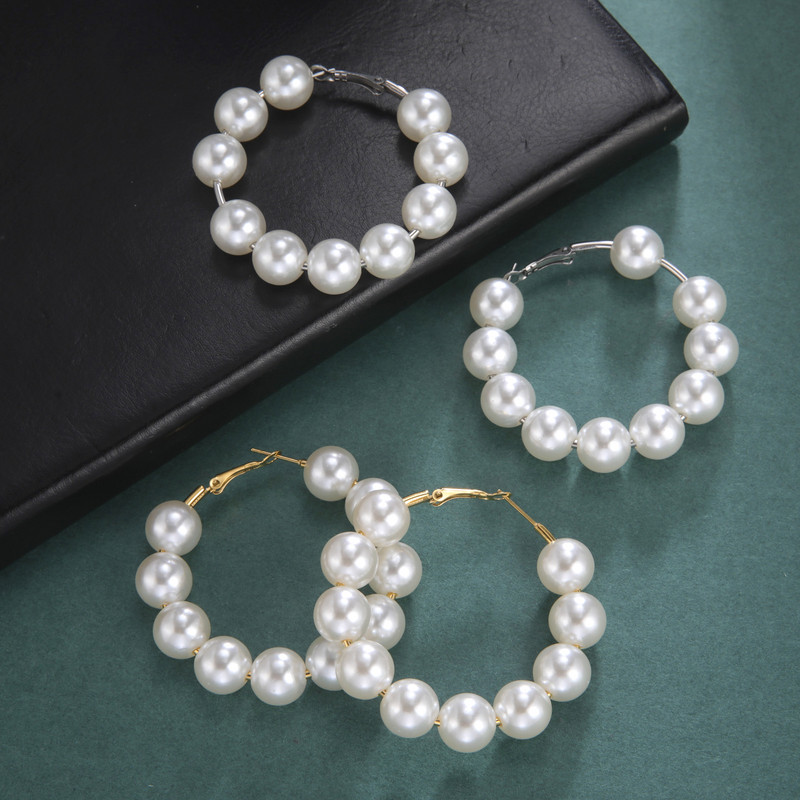 Kkjoy sieviešu auskariRomatiskas sudraba krāsas lielas, apaļas pērles, nerūsējošā tērauda auskari, ikdienas eleganti sieviešu rotu aksesuāri