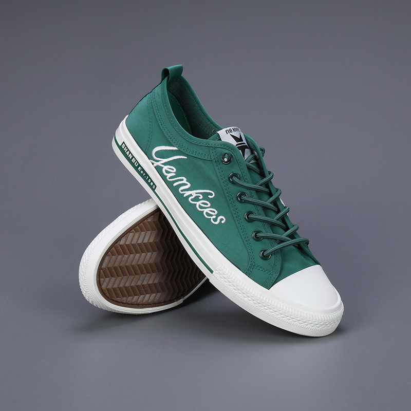 Kevadsuvi klassikalised meeste lõuendist kingad Mood Kollased meeste tossud hingavad lamedad vabaajajalatsid Meeste vulkaniseerivad kingad teile