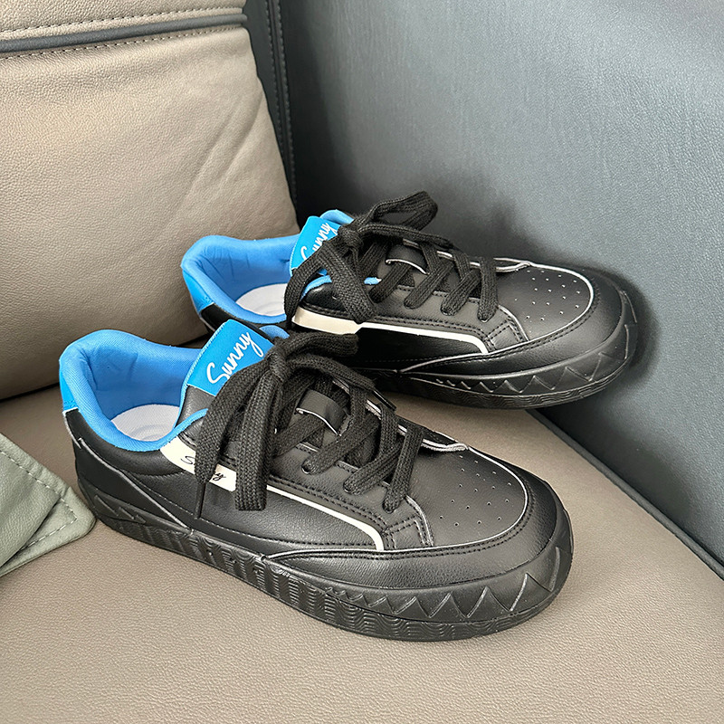 Vabaajajalatsid meestele Tossud 2024 Kevadmoe platvorm libisemiskindlad meestekingad Mitmekülgsed nööriga madala otsaga meeste lõuendist kingad Uus