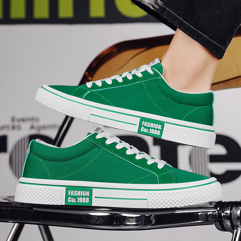 Karstā izpārdošana Modes Sarkanas audekla apavi vīriešiem Klasiski zemu augšējo vīriešu audekla kedas Harajuku Hip Hop skeitborda apavi Vīriešu ikdienas sporta kurpes