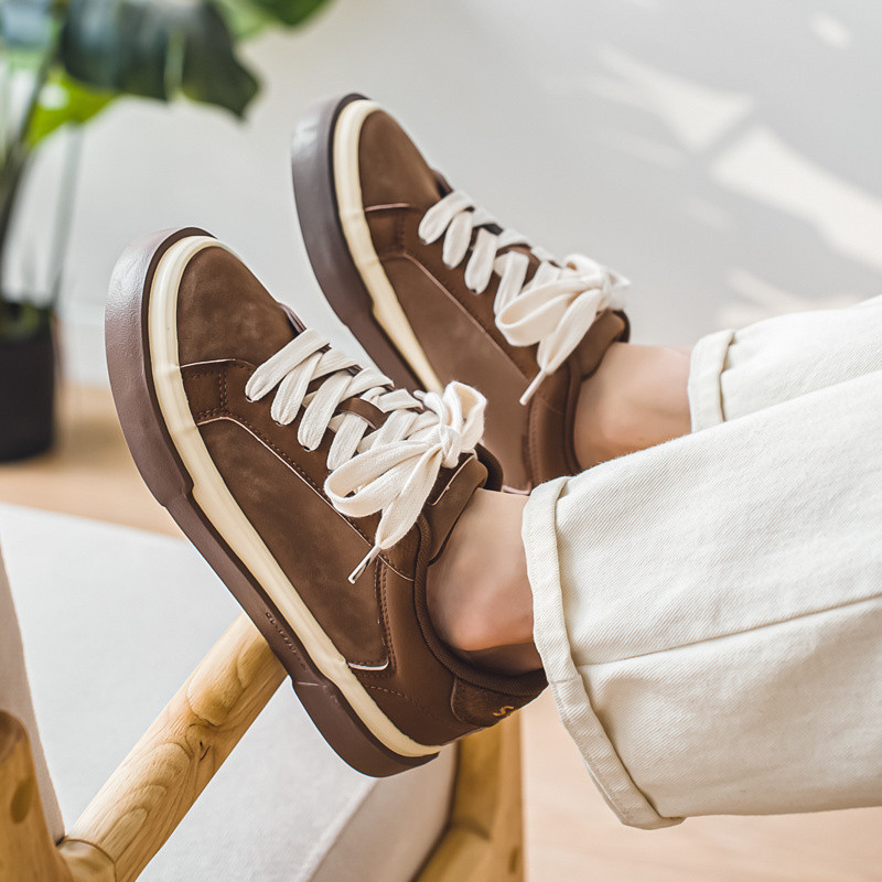 Ležerne tenisice od zelene antilop kože za muškarce Modne udobne prozračne vulkanizirane cipele Muški trend muške cipele za klizanje na otvorenom koje se ne kližu