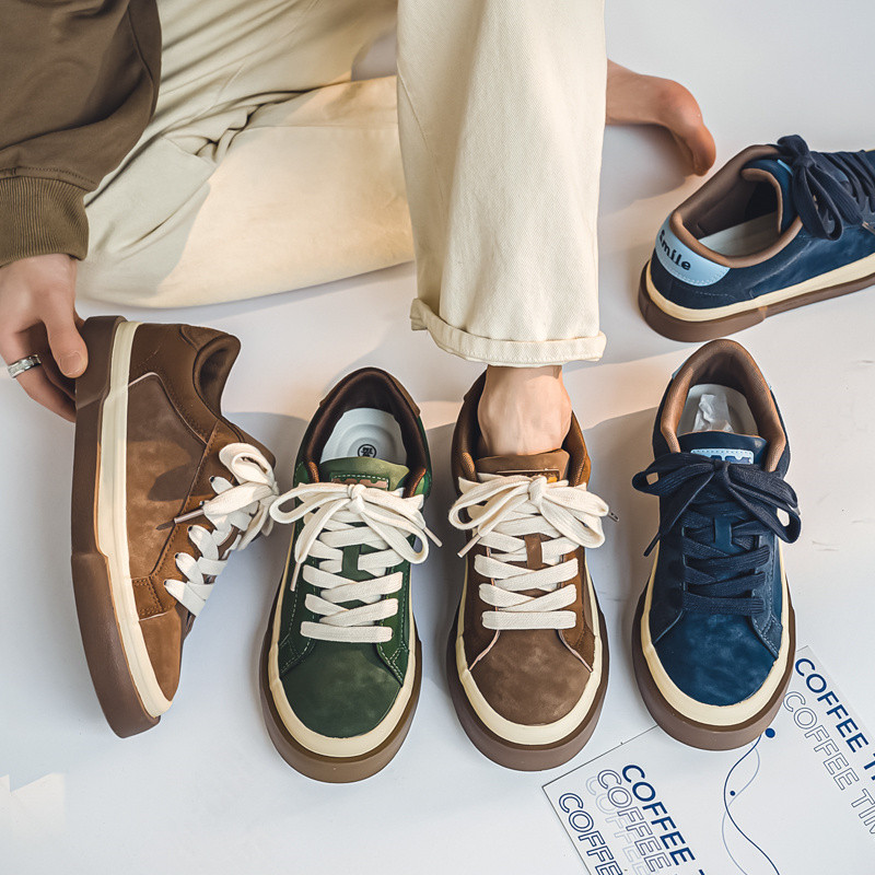 Ležerne tenisice od zelene antilop kože za muškarce Modne udobne prozračne vulkanizirane cipele Muški trend muške cipele za klizanje na otvorenom koje se ne kližu