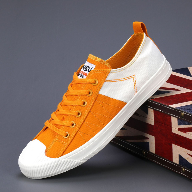 Meeste pehme tallaga trendikad lõuendist kingad 2024. aasta kevade uus mood Kerged, mugavad spordijalatsid vabaajajalatsid puhkuseks