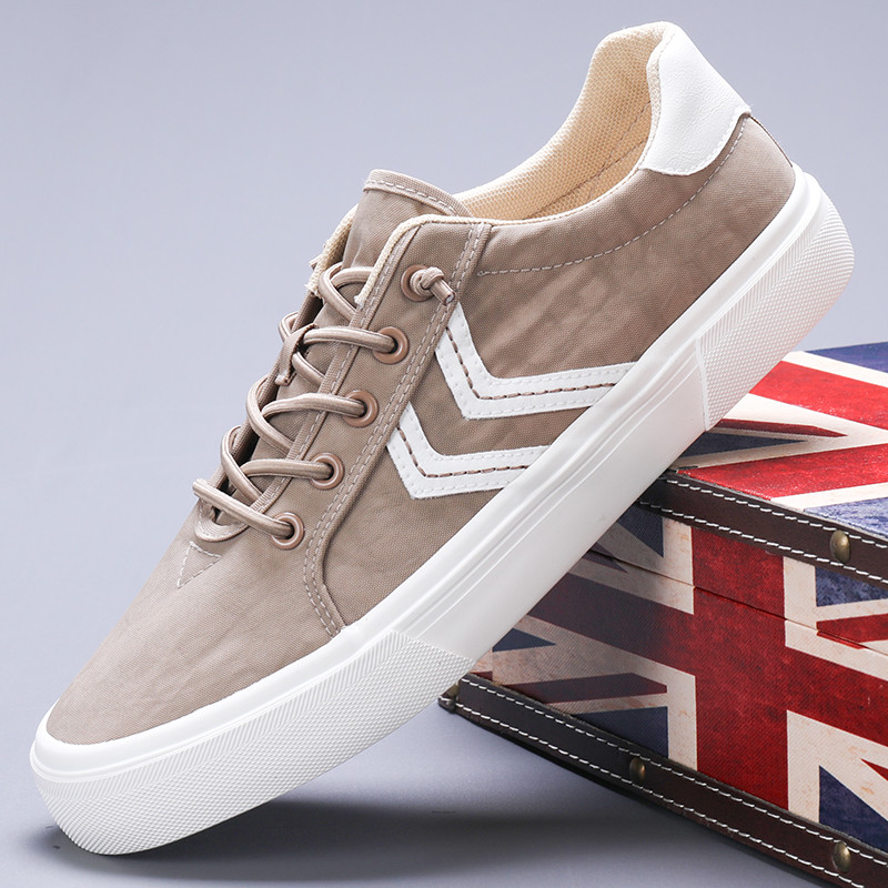 2024. aasta uued kingad meestele Lõuend vabaajajalatsid Mood Kevad-suvi hingavad kerged lamedad kingad Trend Meeste jalavarjud 24138