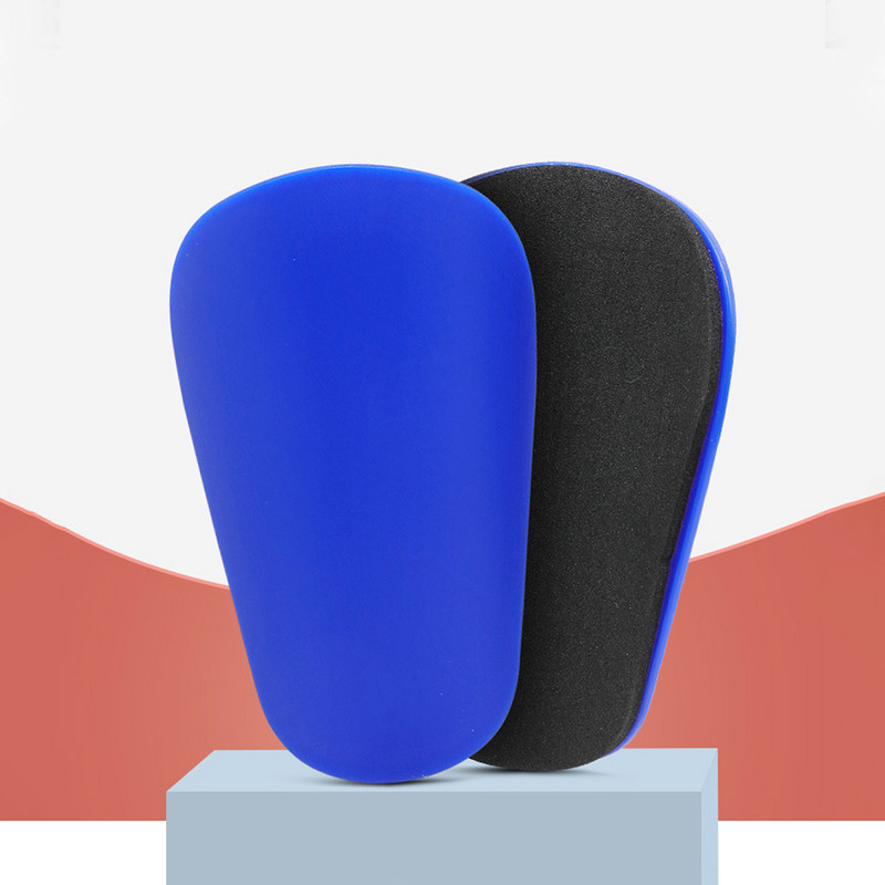 Futbolo blauzdų įklotas, skirtas treniruotėms sportuoti